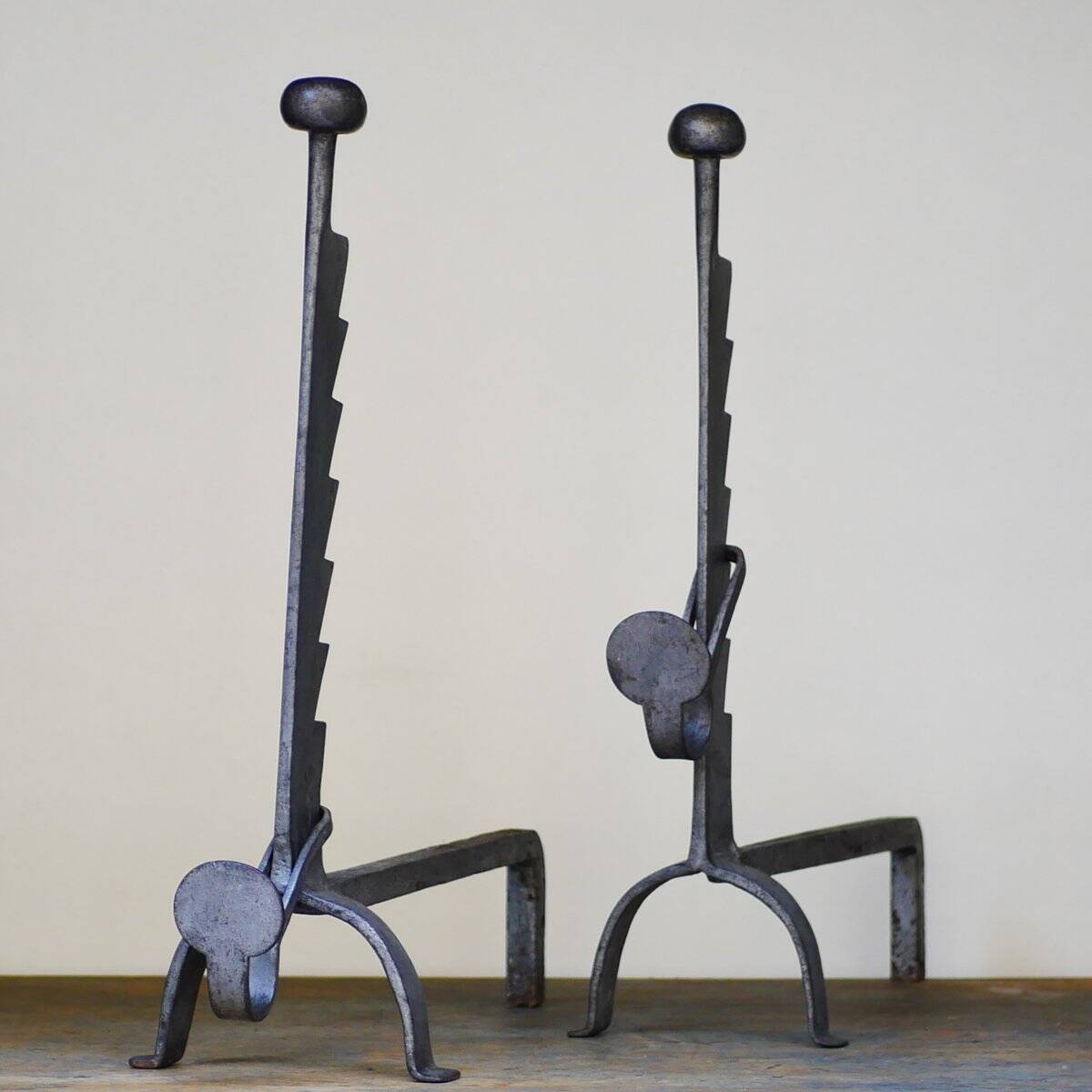 Grilles de cheminée brutalistes, années 1930, ensemble de 2