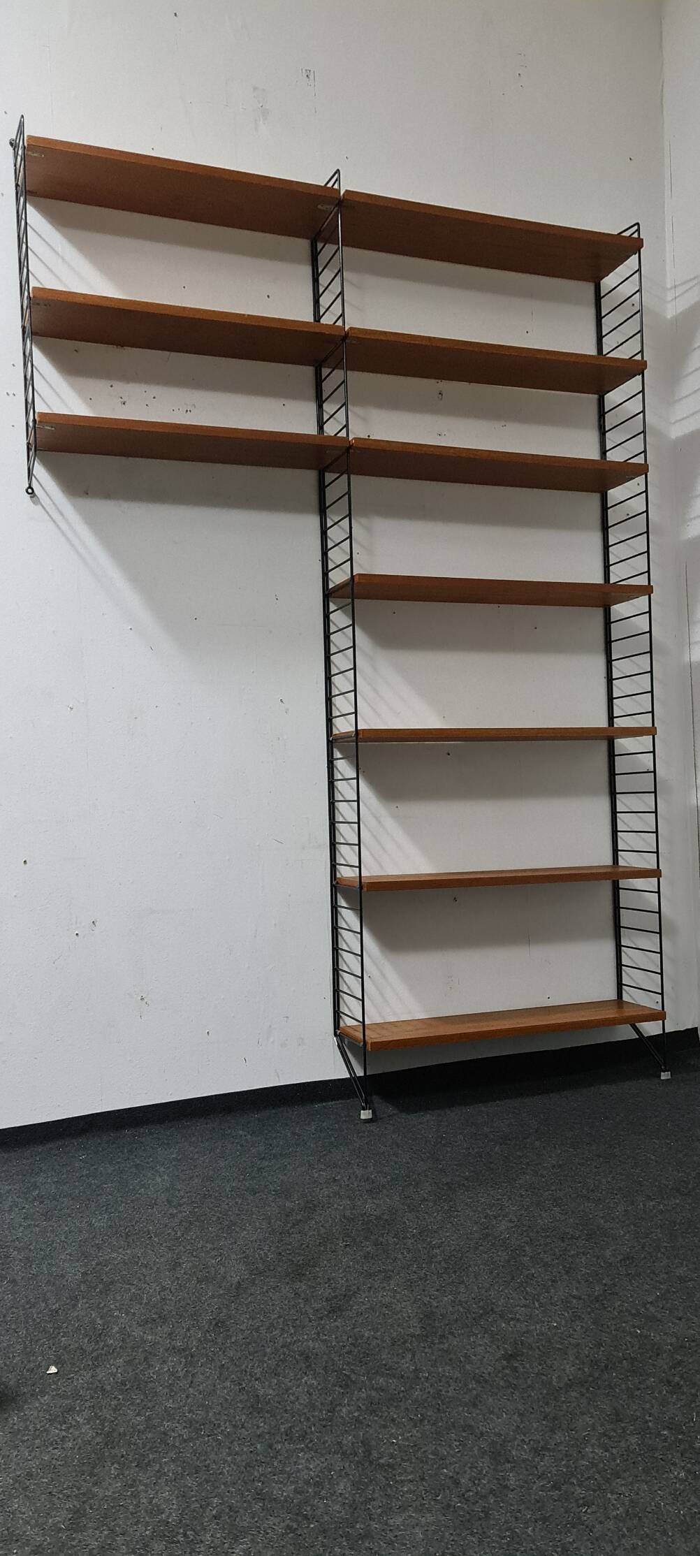 Vintage Danish design shelving unit by Nisse Strinning