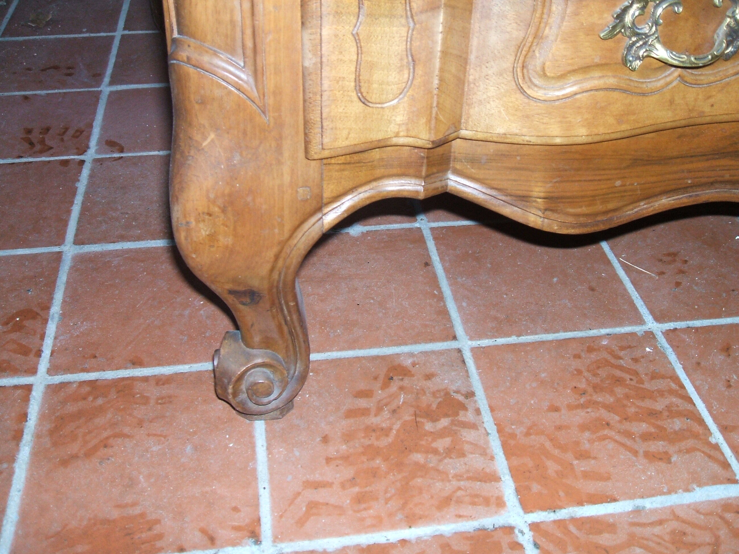 Louis XV style scriban dresser