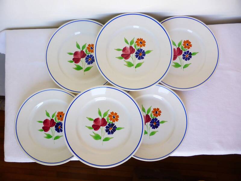 6 vintage dinner plates from the Badonviller factory