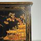Cabinet laqué chinoiserie du 20e siècle anglais