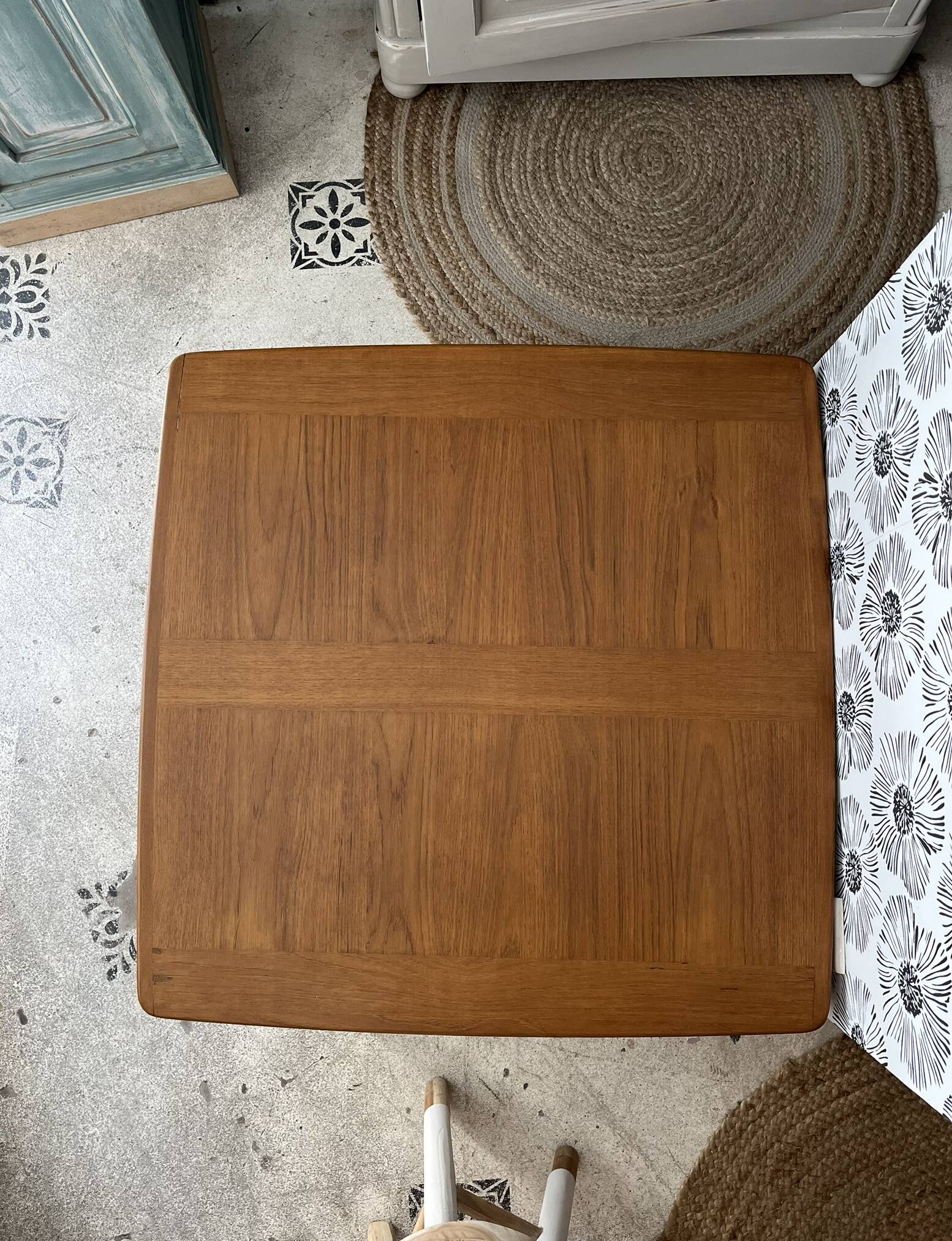 Freja coffee table, Danish designer from the 70s, ABJ manufacturer