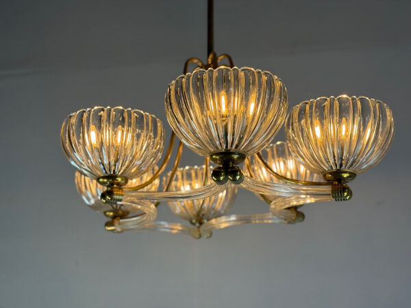 Lustre vénitien en verre de Murano incolore et laiton, vers 1940