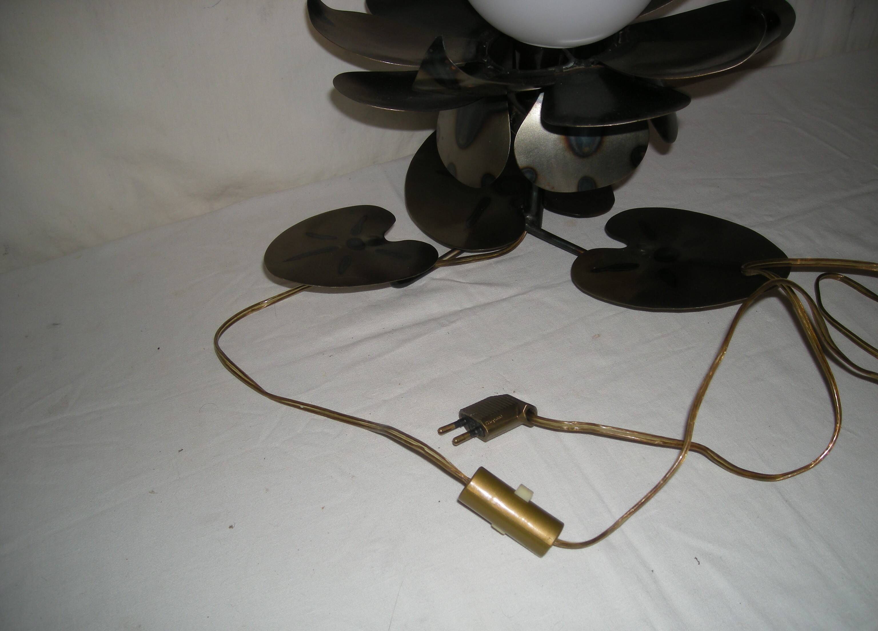 Lampe à poser nénuphar - style jansen des années 70