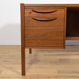 Mid-Century Walnut Desk by Jens Risom for Jens Risom Design, 1960s