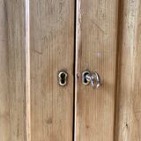 2-door chest of drawers in solid wood with pediment