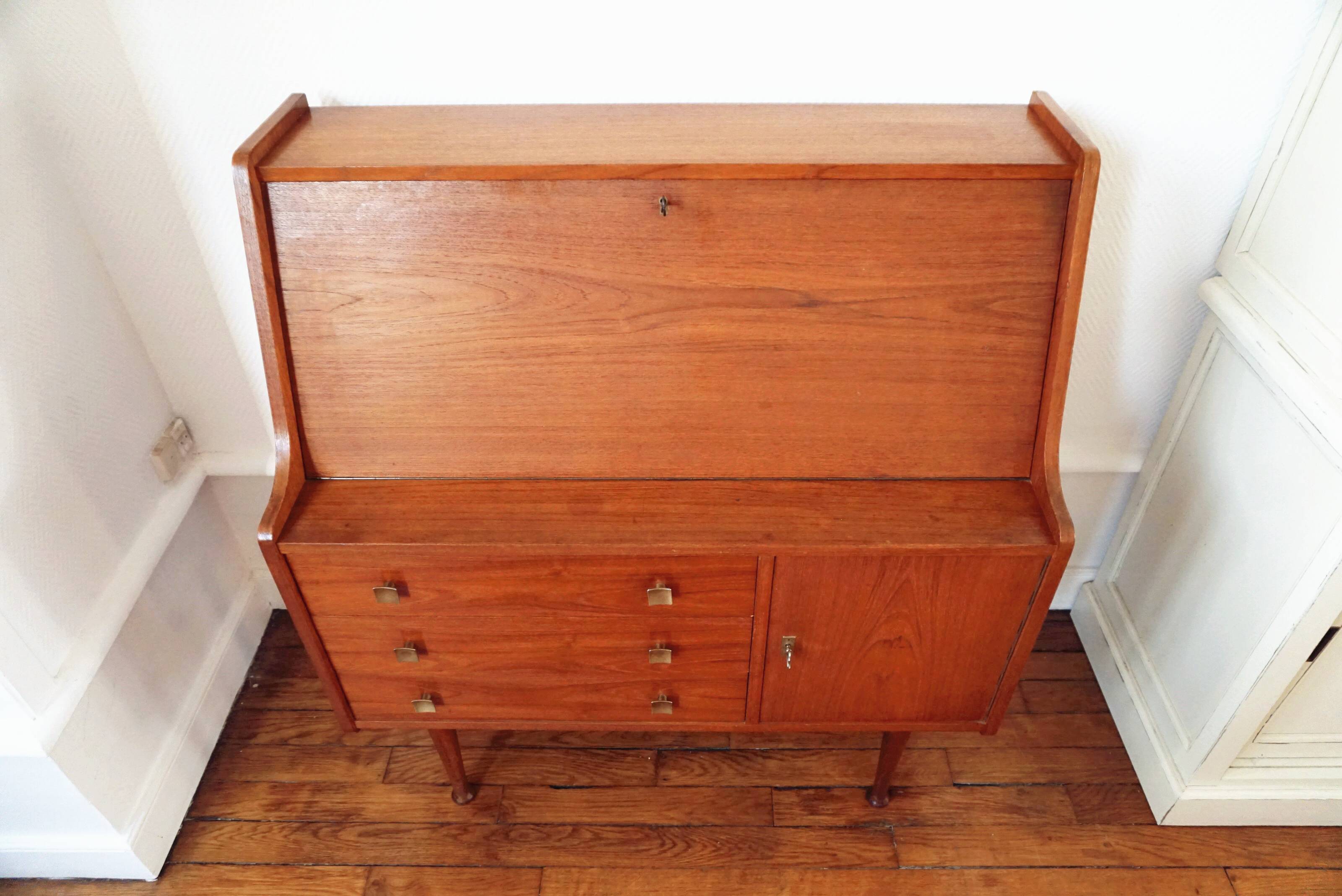 Scandinavian writing desk