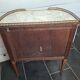 commode galbée en acajou avec dessus marbre