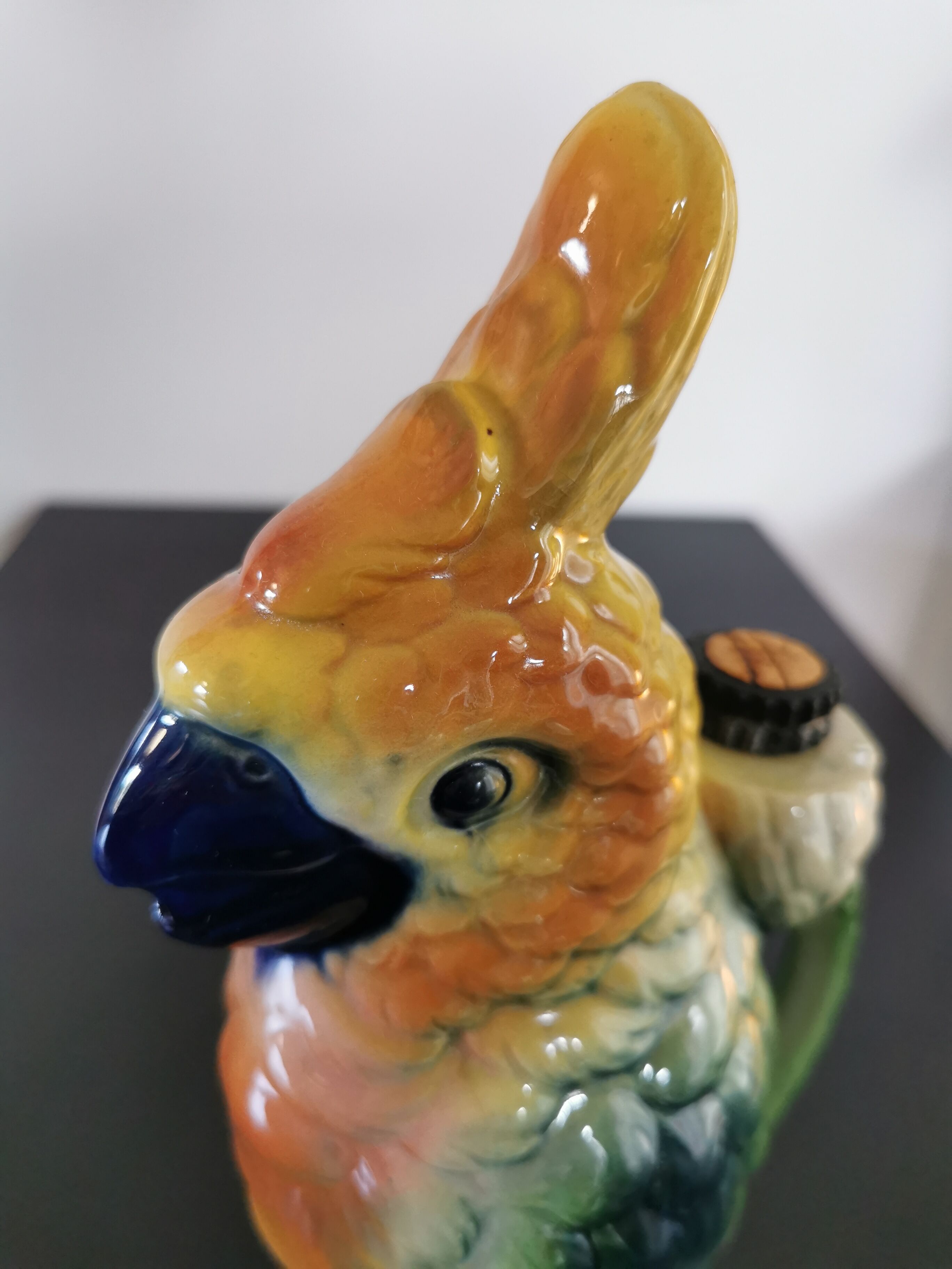 Pitcher in parrot slurry