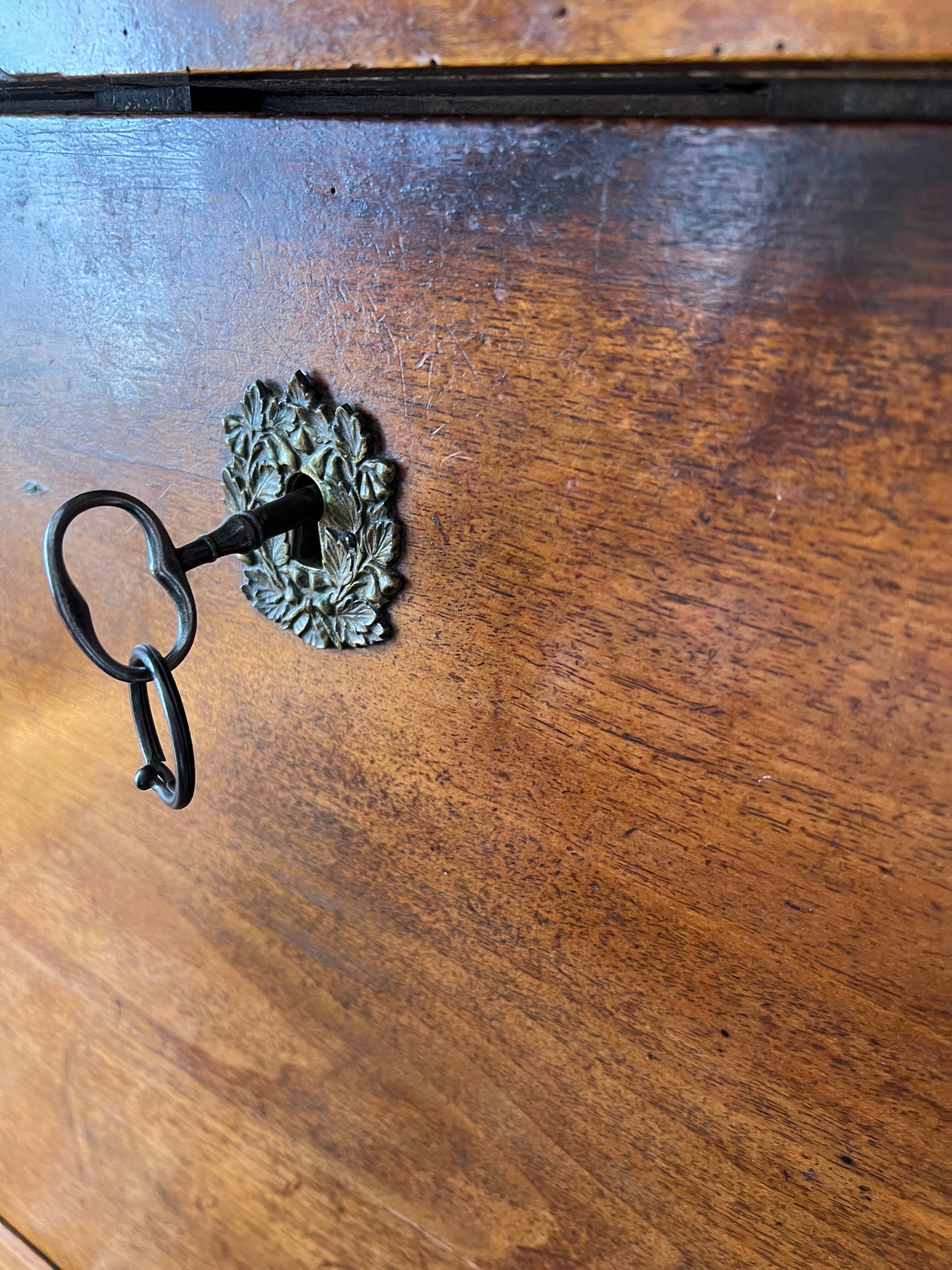 Secretary office Louis Philippe