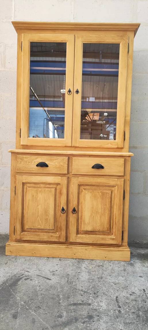 Two-body china cabinet in waxed pine