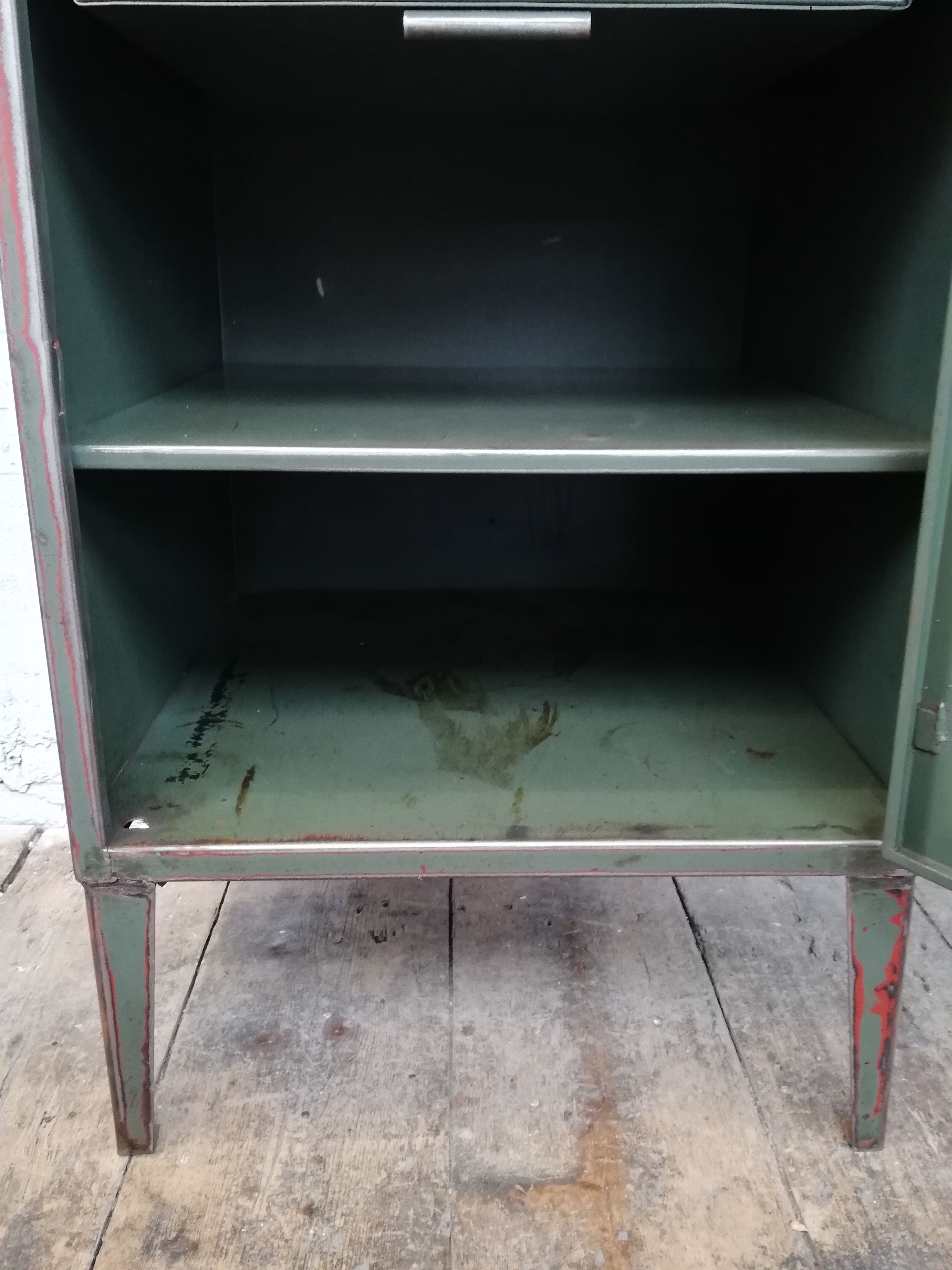 Industrial service, workshop furniture, sheet metal workbench