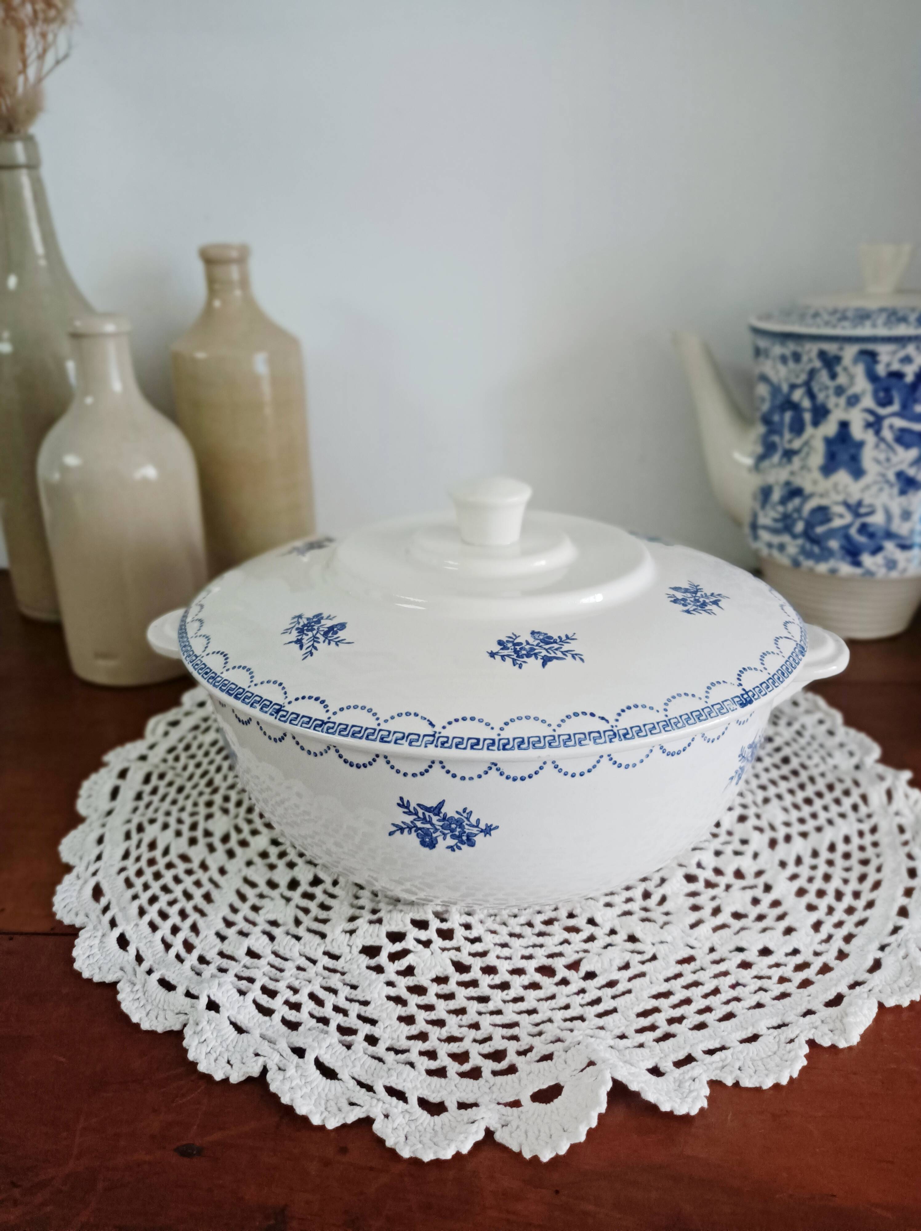 Ceranord iron clay soup tureen