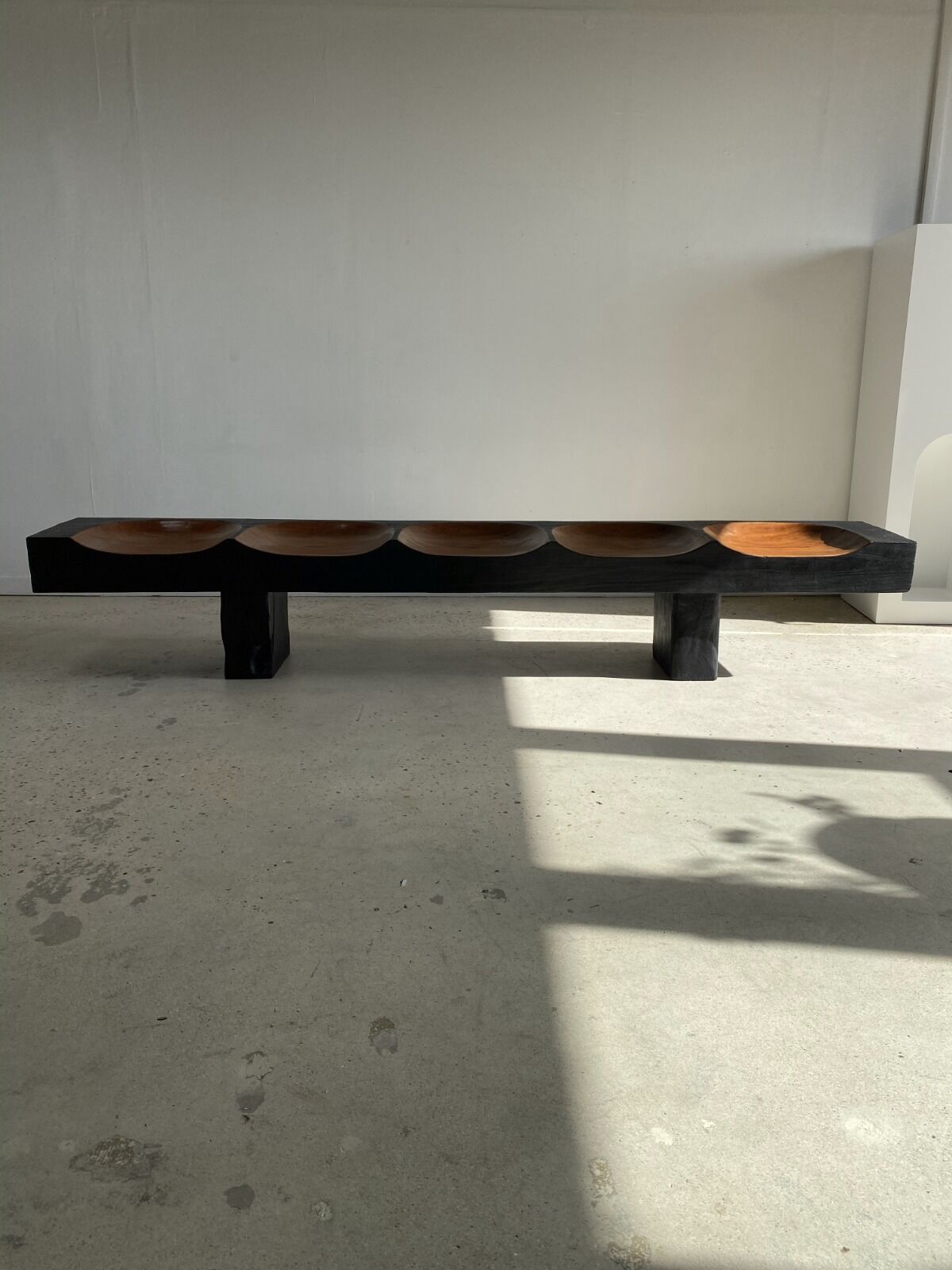 Huge 5-seater bench in two-tone solid wood