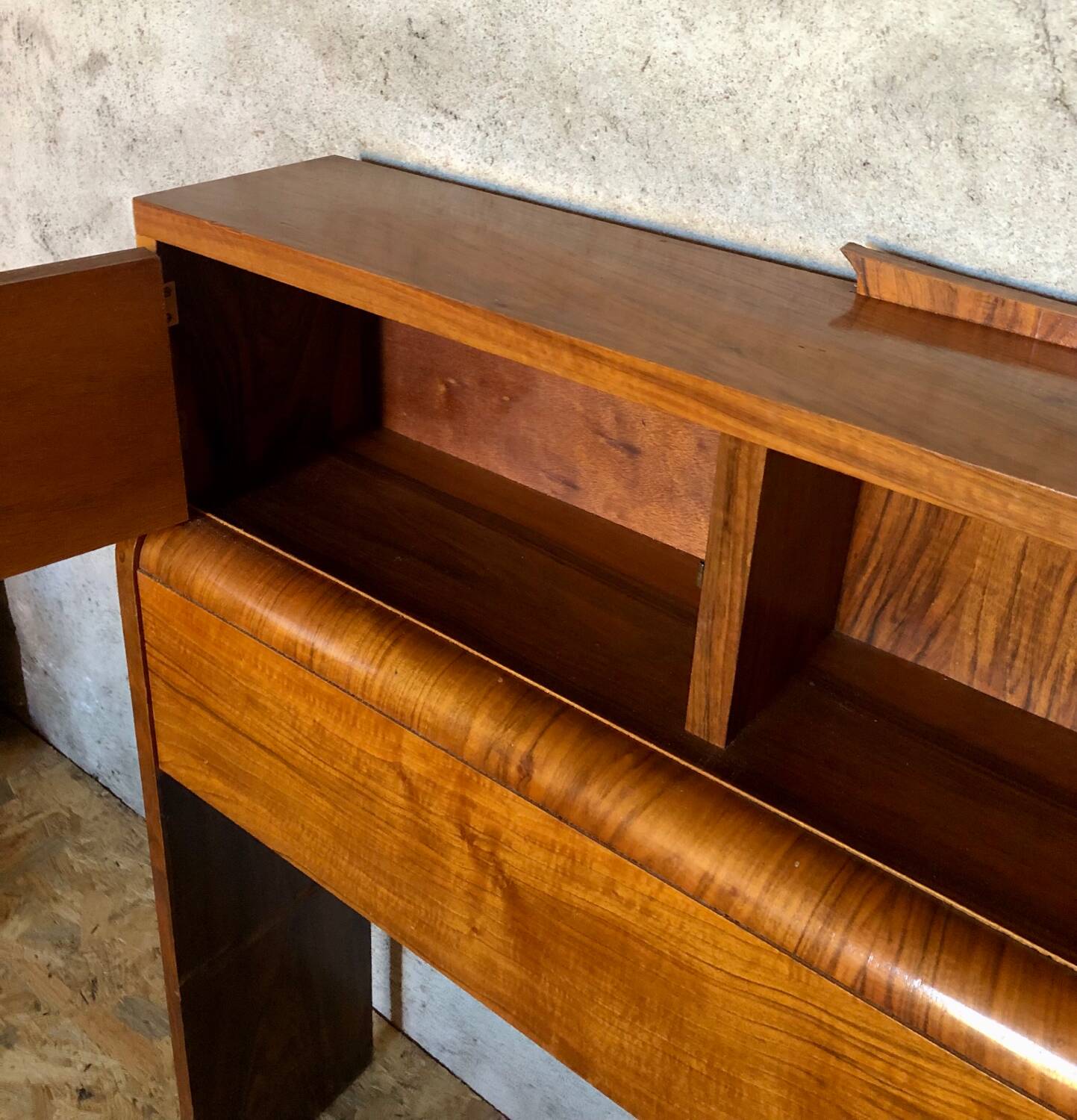 Cozy empty pockets sideboard