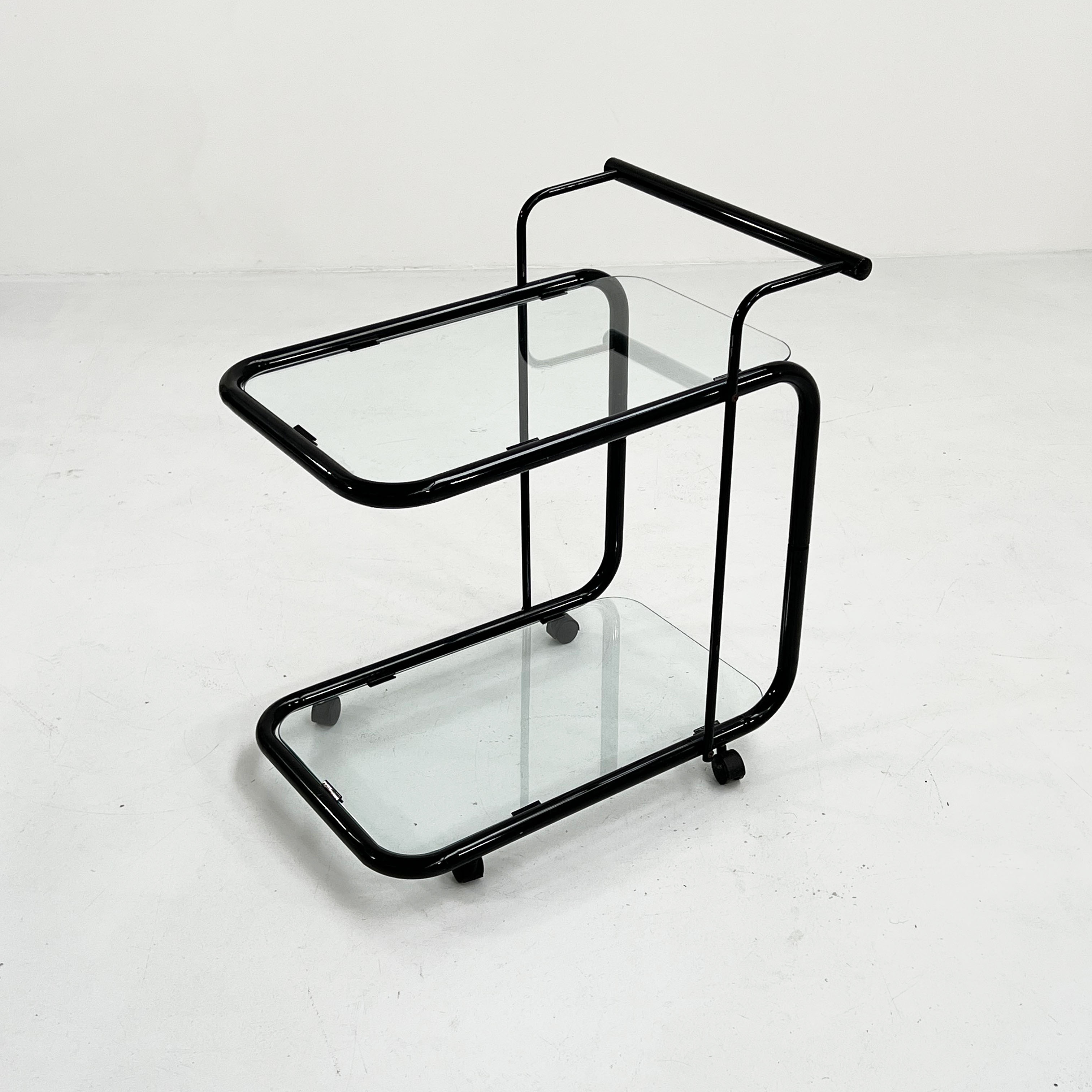 Postmodern service in metal and glass, 1980