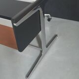 Action office desk by George Nelson at Herman Miller from the 1970s.