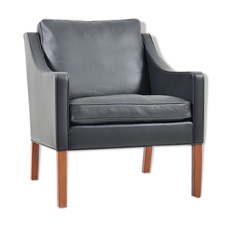 Fauteuil en cuir rembourrée de Børge Mogensen modèle 2207