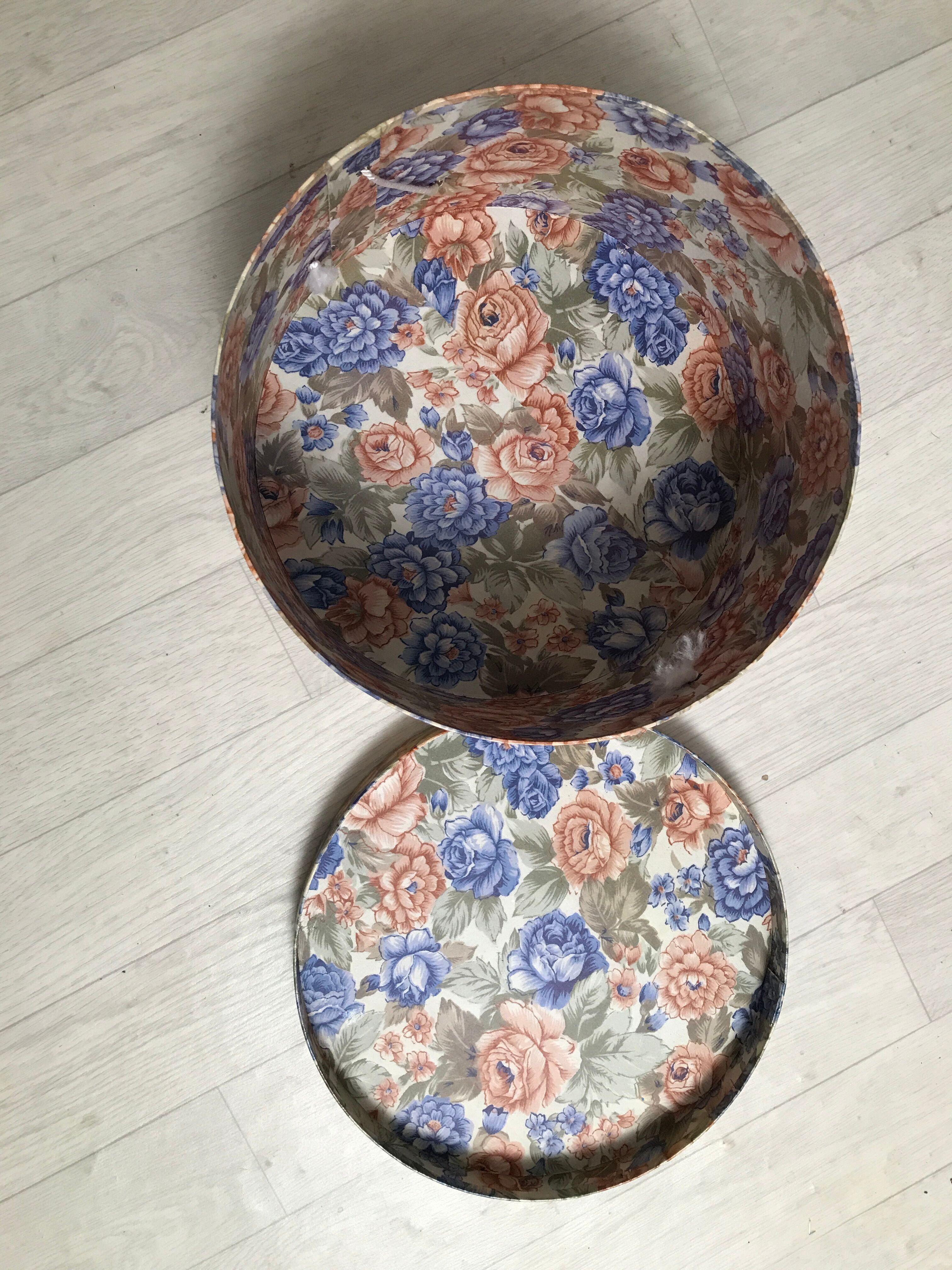 Vintage hat box