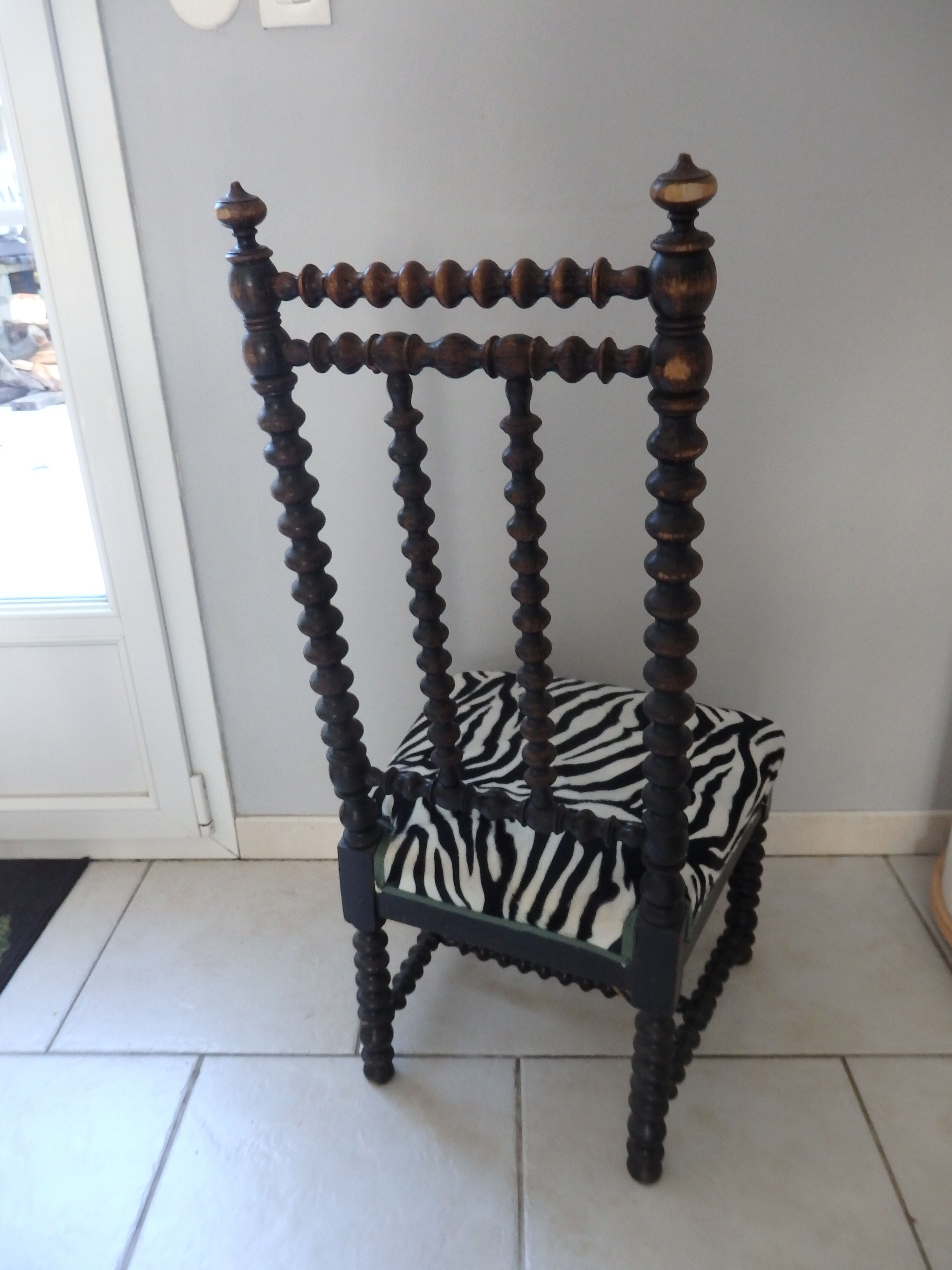Napoleon nurse chair