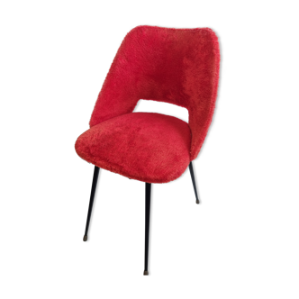 Chaise moumoute rouge de 1970