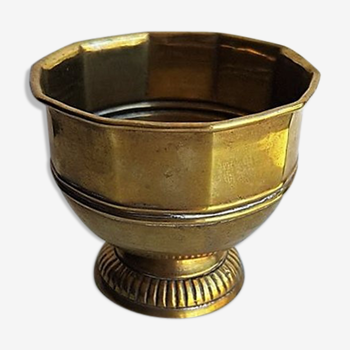 Trinket bowl in brass
