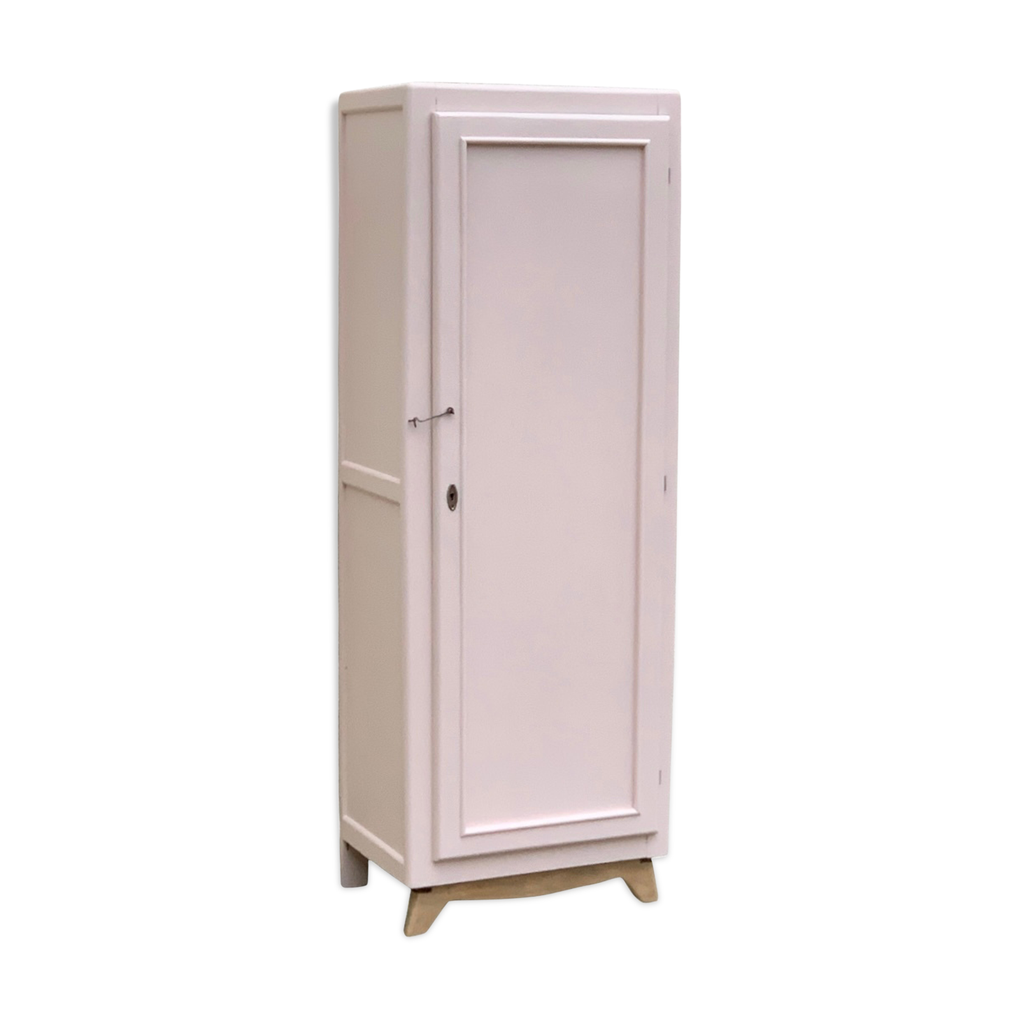 Parisian bonnetière cabinet nude 1930