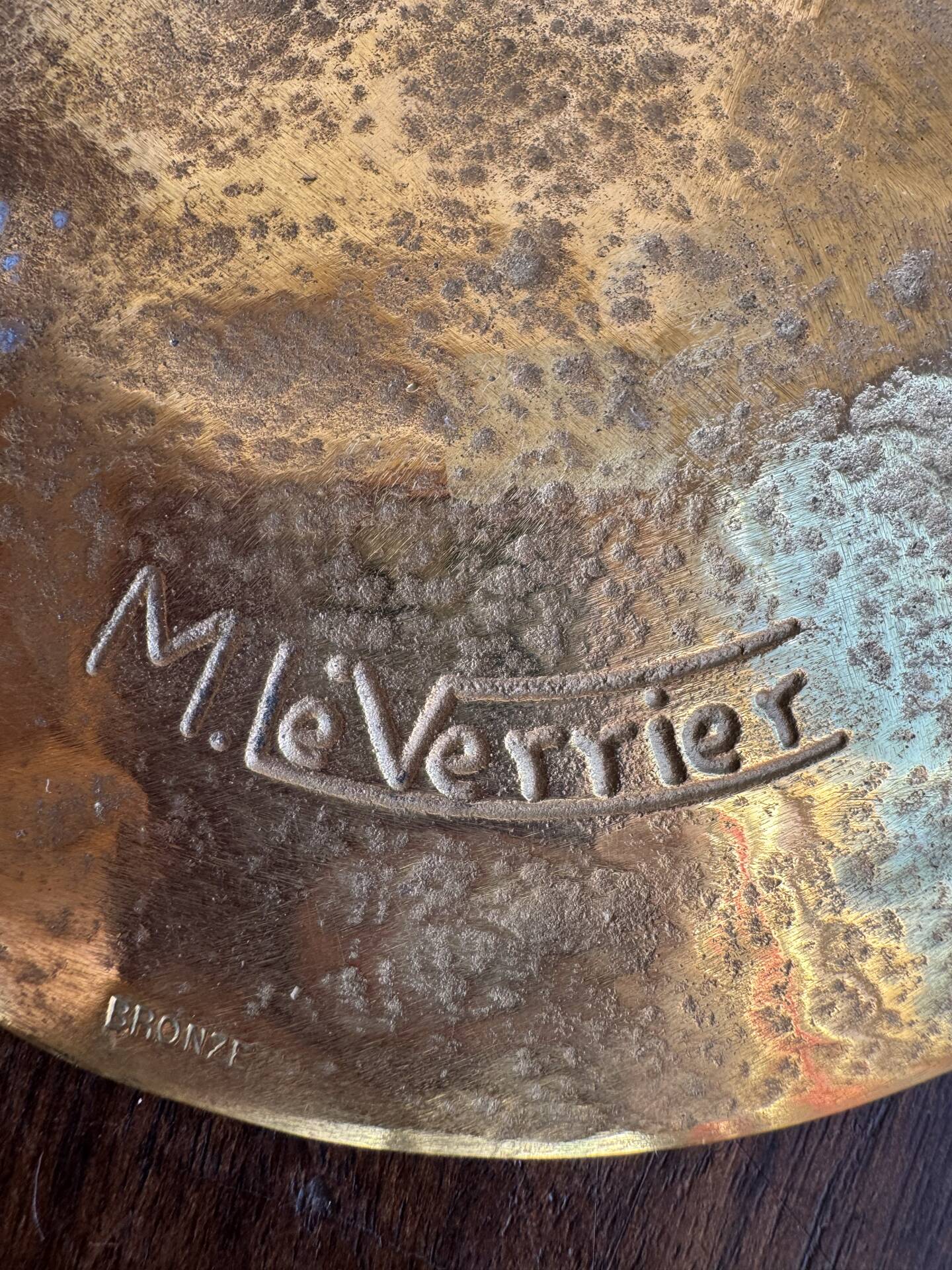 Max Le Verrier – Vide-poche Taureau en bronze – Art Déco
