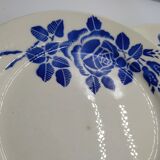Blue Rose Service 6 flat plates and 1 vintage round plate