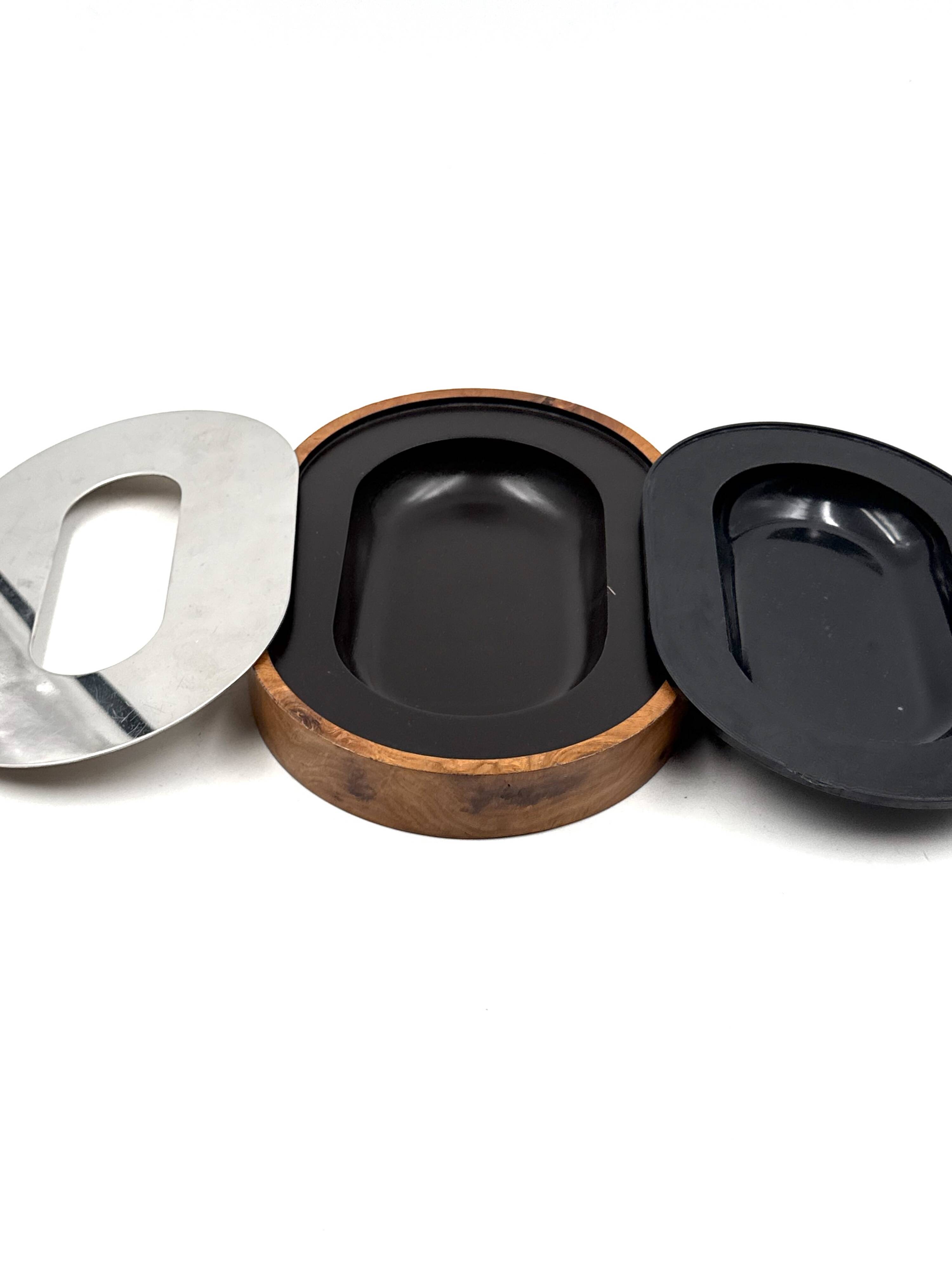 Mid-century olive wood ashtray, Italy ca. 1970