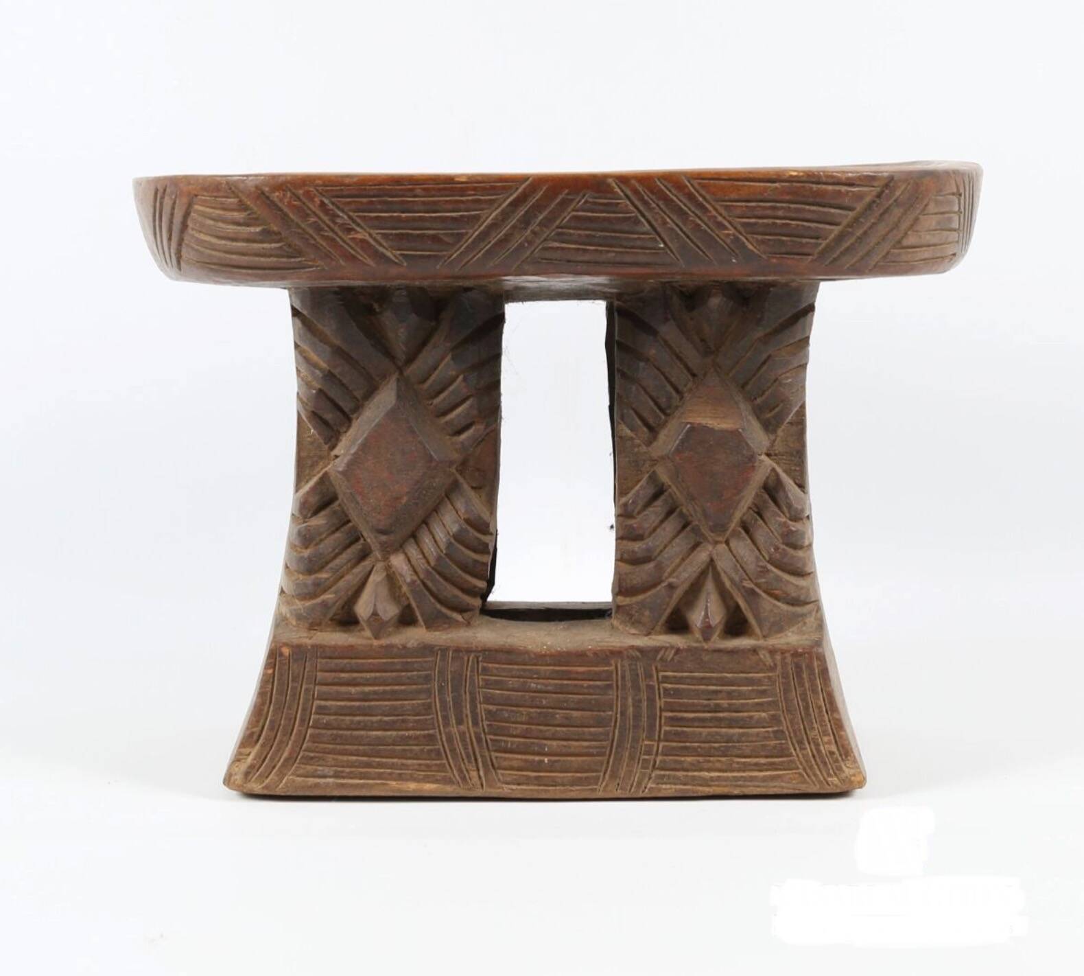 Tabouret chef coutumier Bamileke (Cameroun)