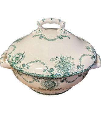 Ancient iron earth tureen, diameter 21 cm
