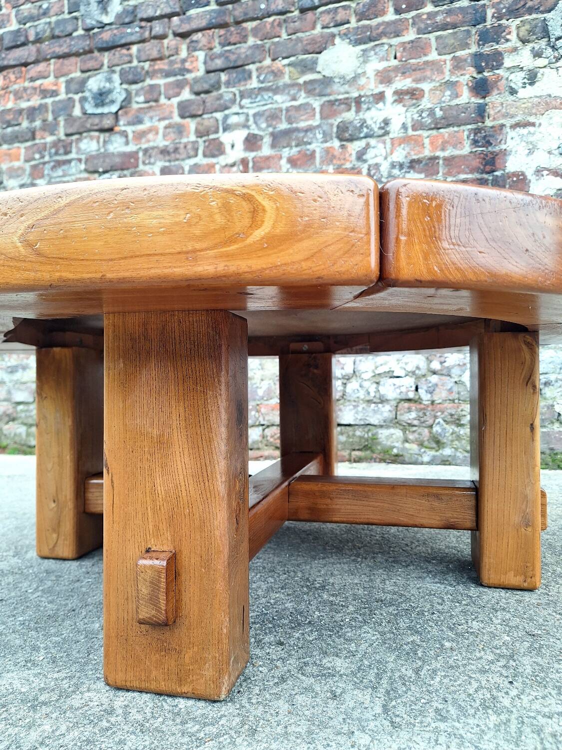 Table basse vintage en orme et céramique