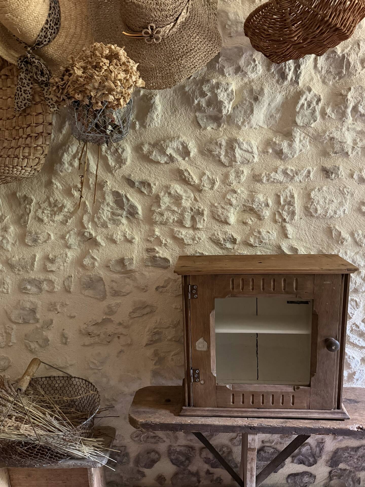 Small vintage display cabinet