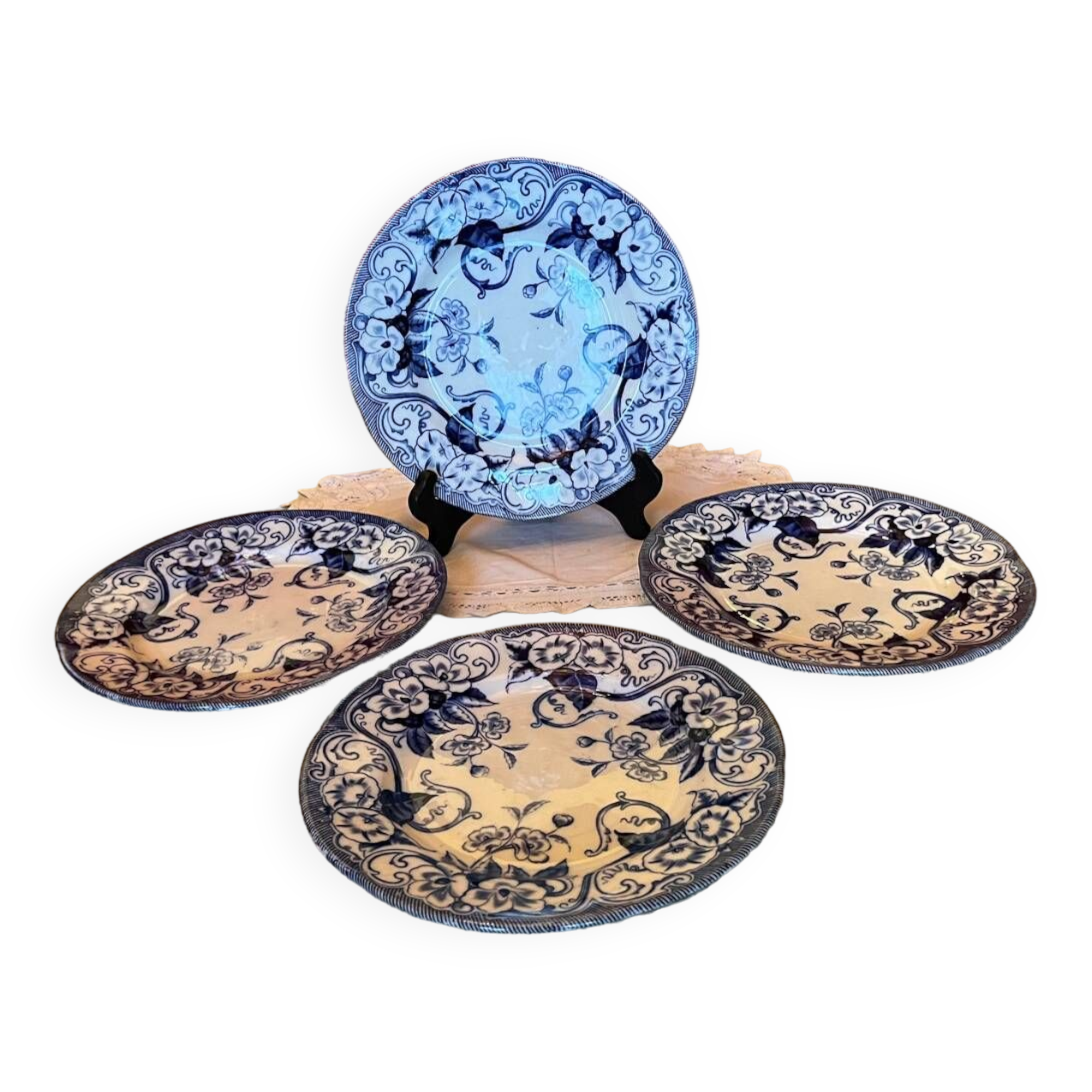 Lot de 4 assiettes  plates Creil Montereau vintage