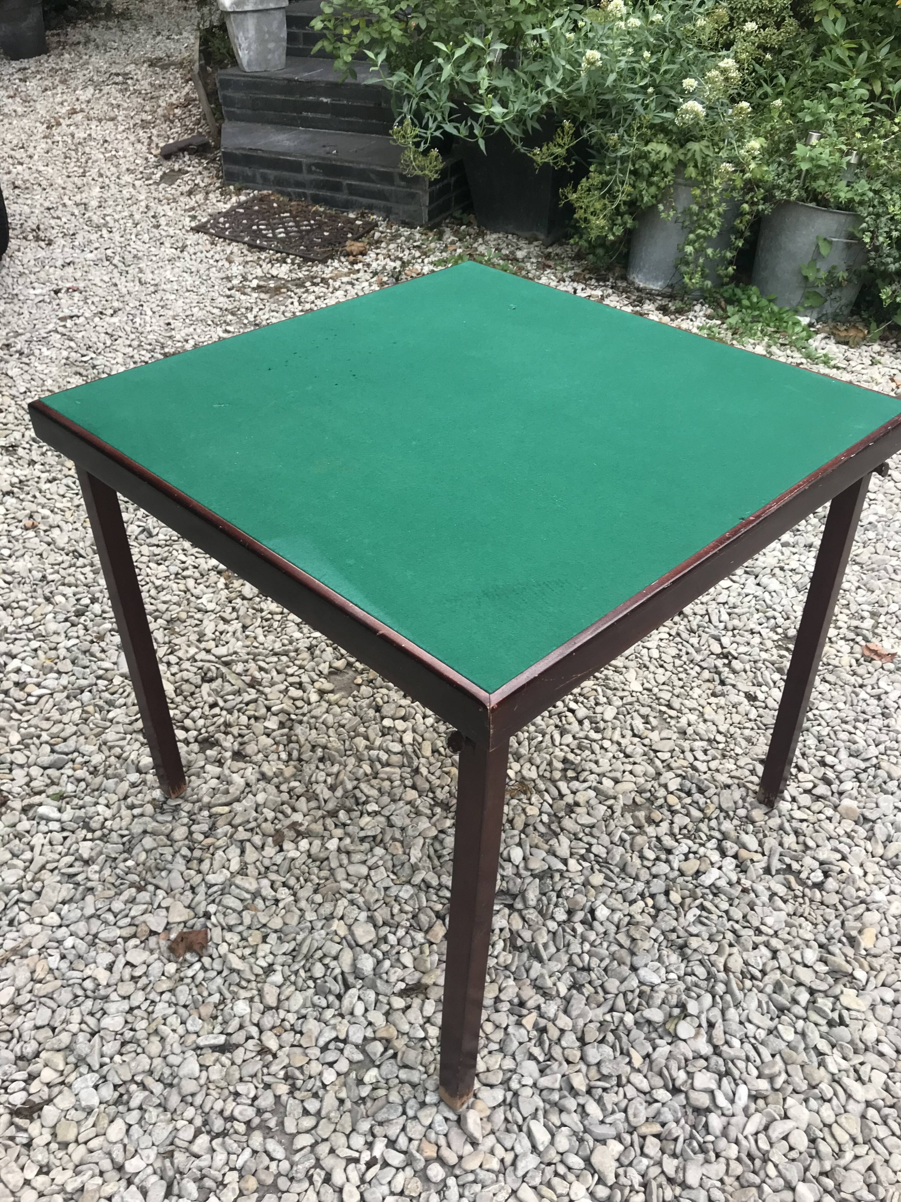 Folding bridge table