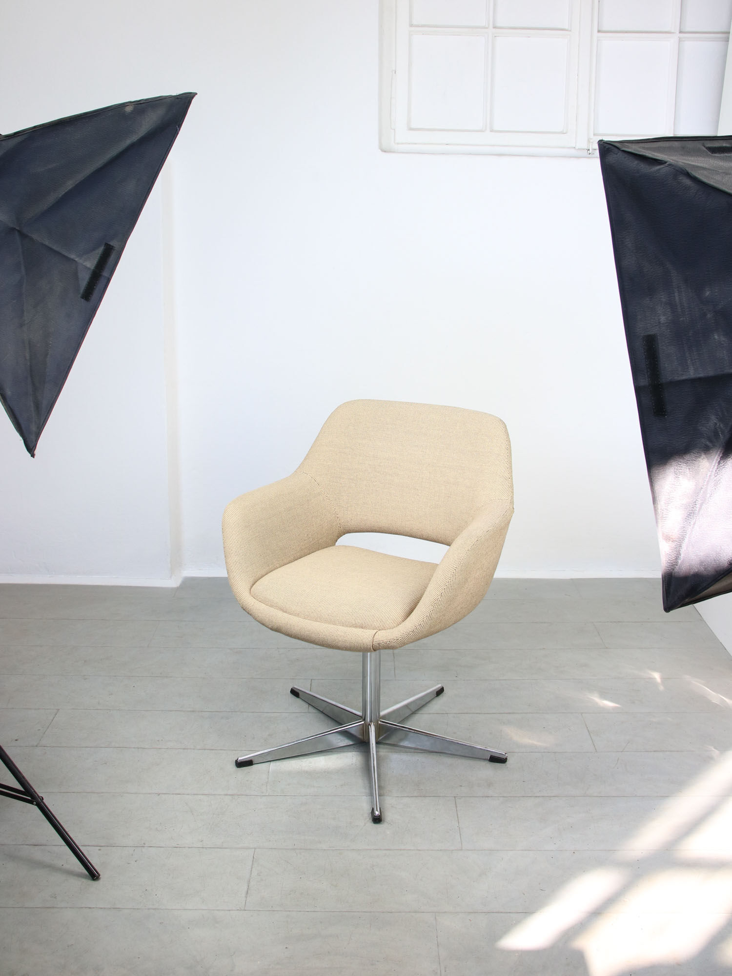 Mid-century beige fabric swivel chair from stol
