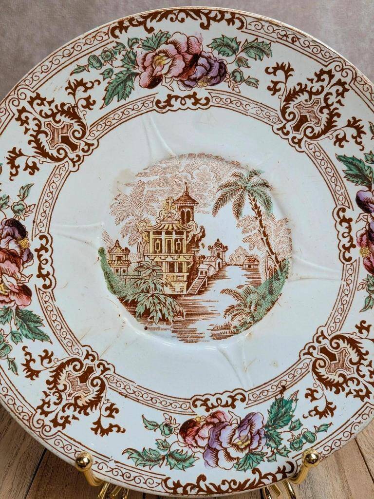 Antique flat plate in Longwy ironstone – Cyprus polychrome model