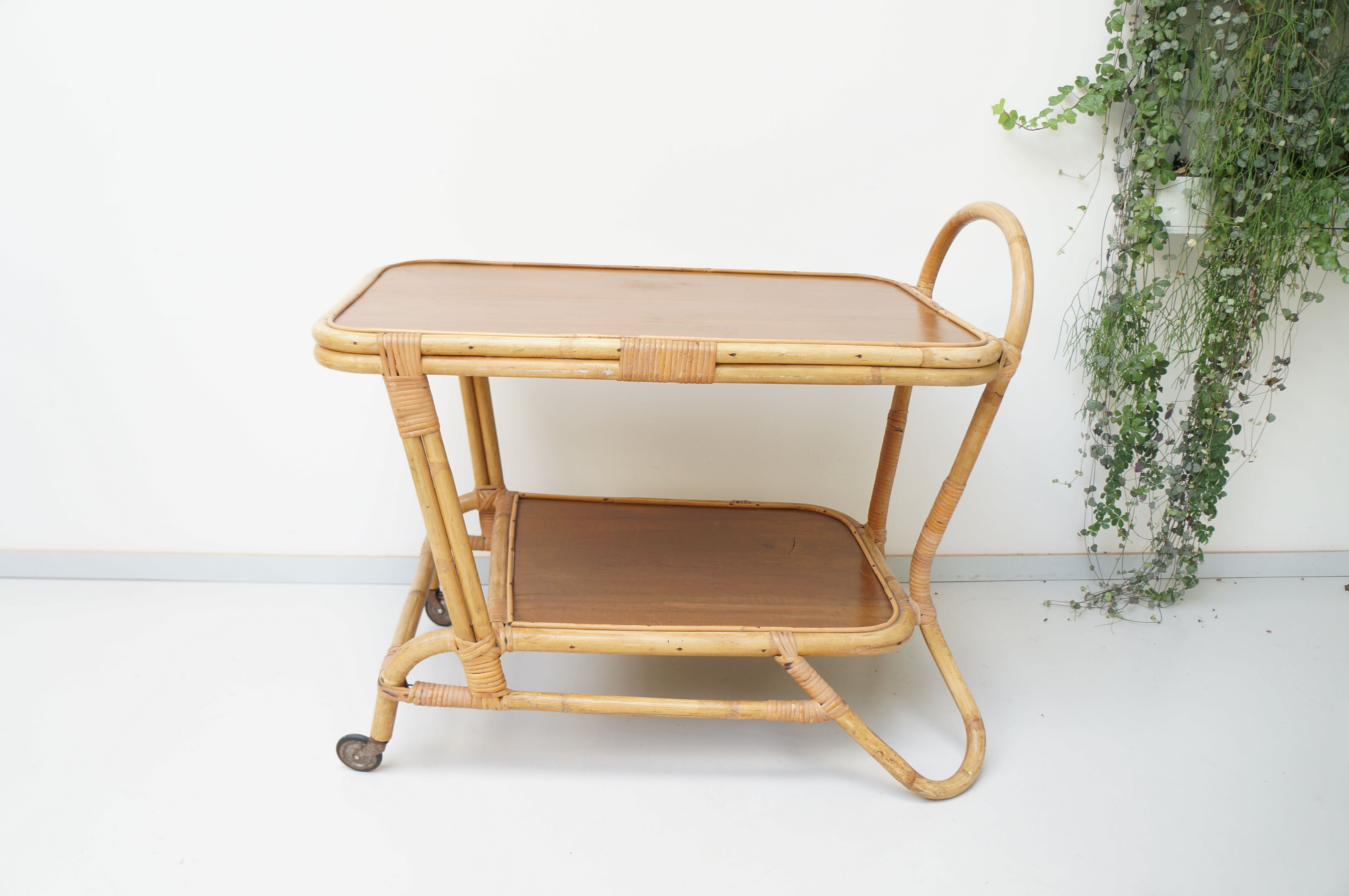 Vintage rattan bamboo serving tray 1960