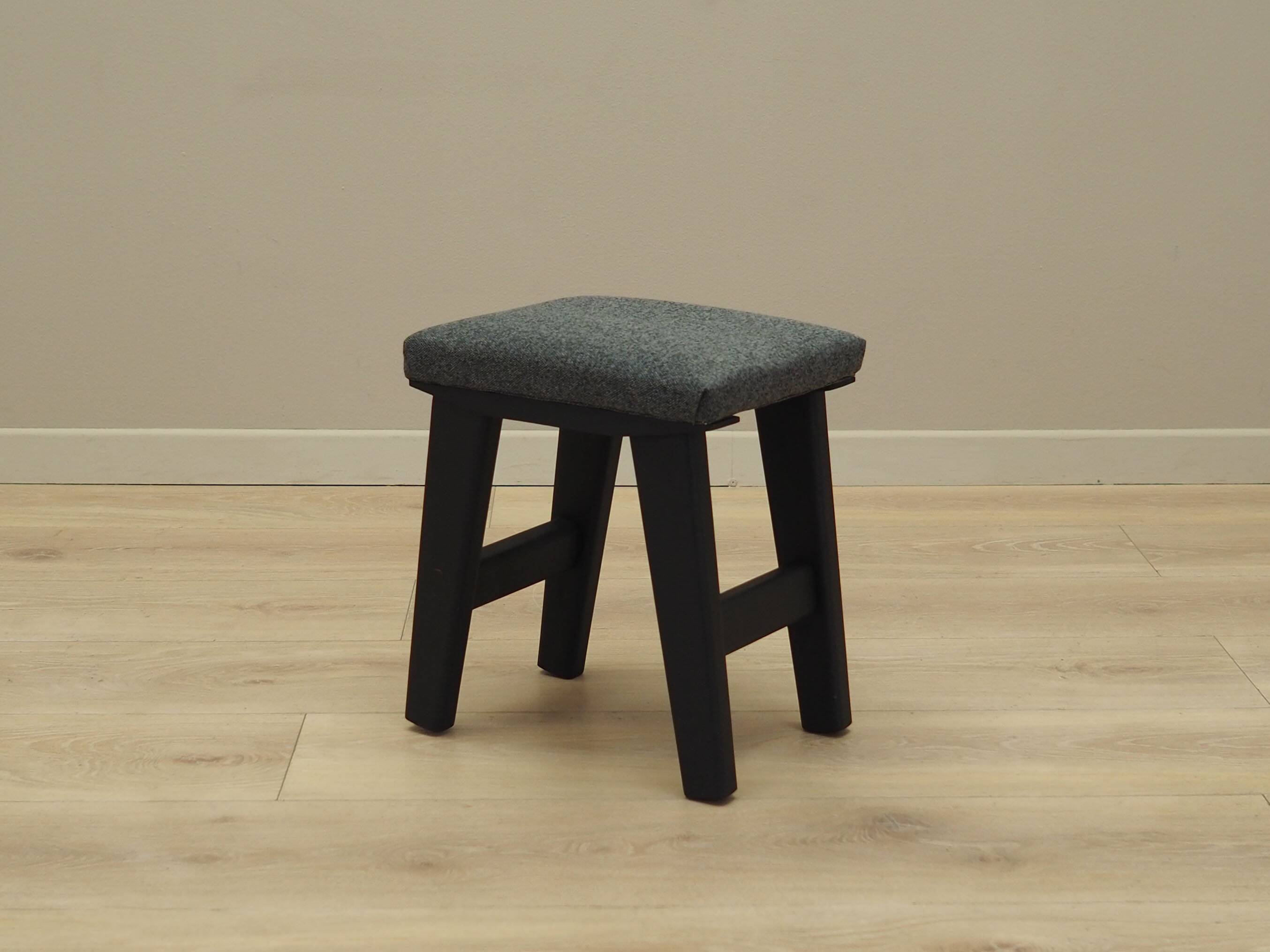 Tabouret gris, design danois, années 1980, production : Danemark