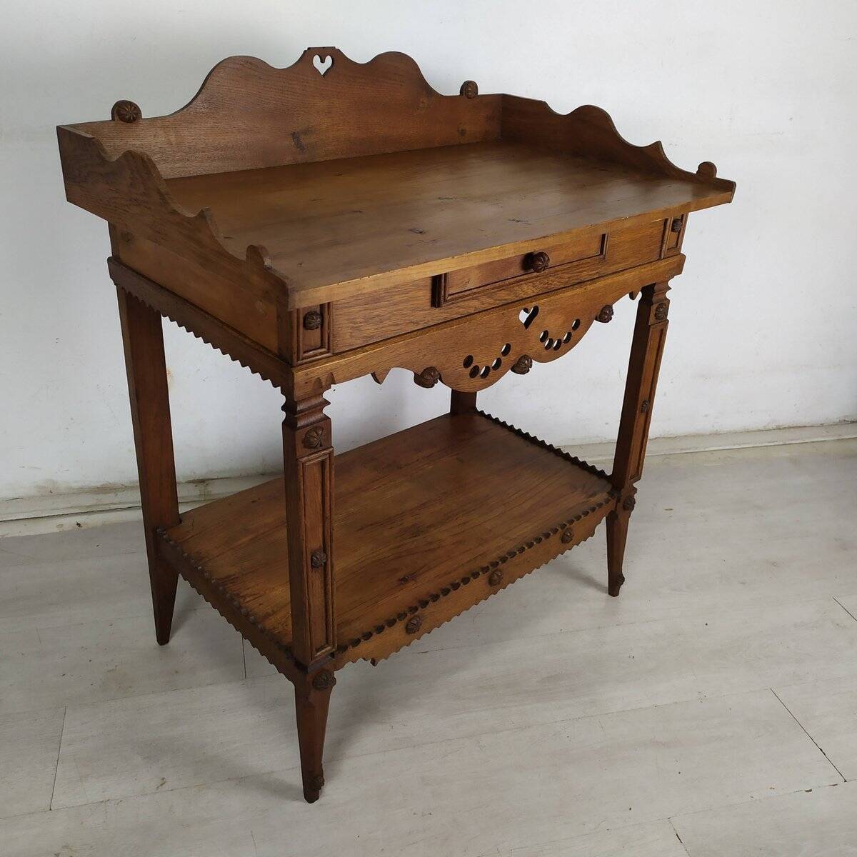 Rustic hairdresser popular art