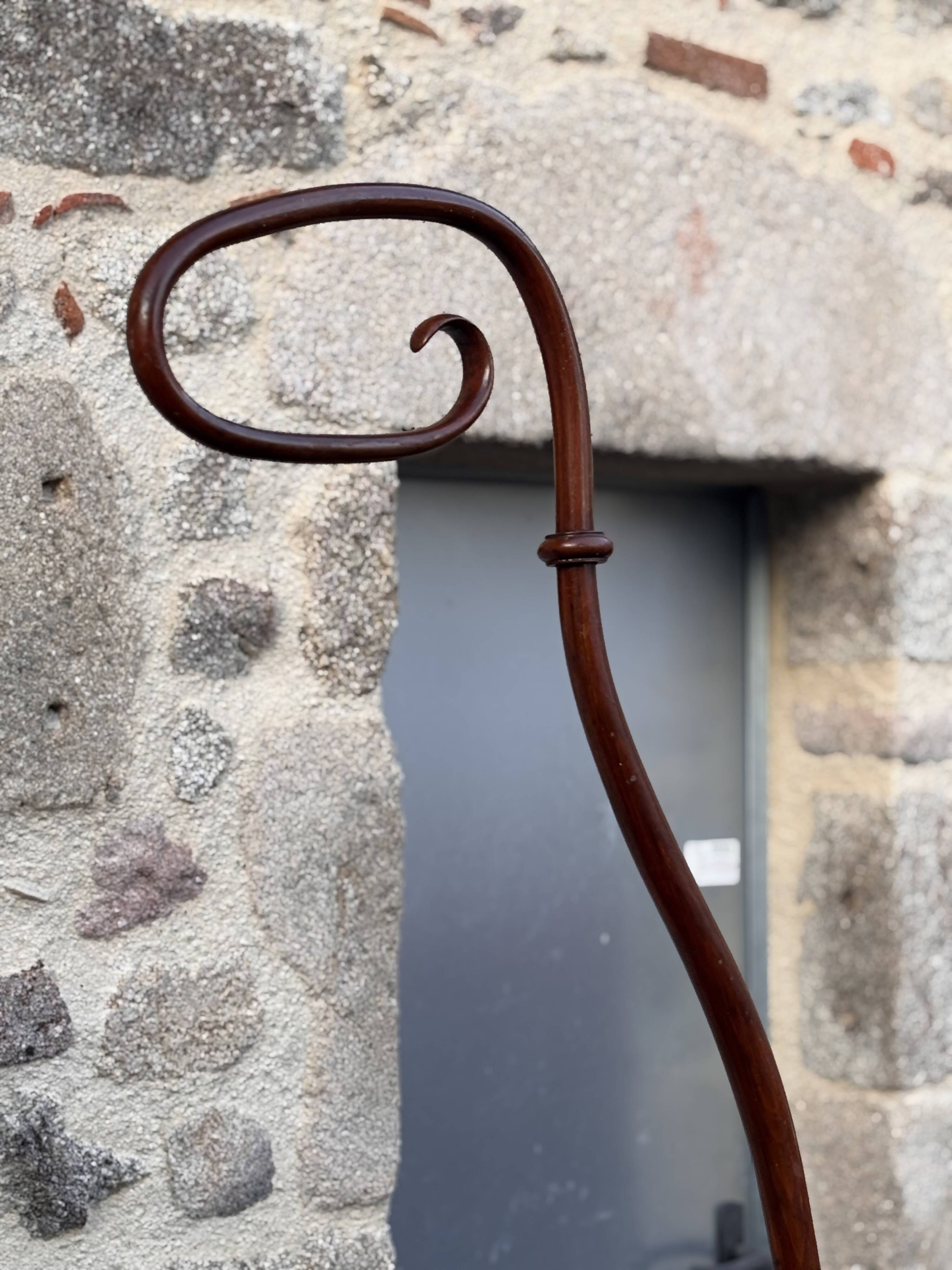 Antique Thonet cradle 1900 – bent wood – authentic charm