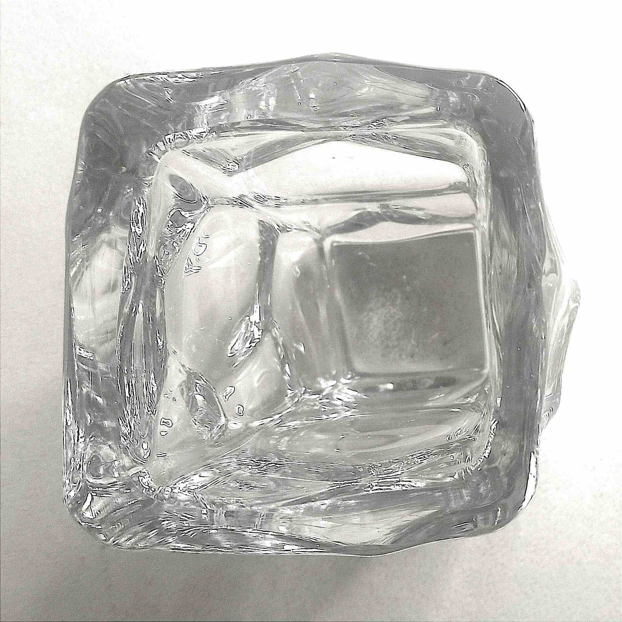 Crystal vase from Vannes, 1950s, height 21 cm.