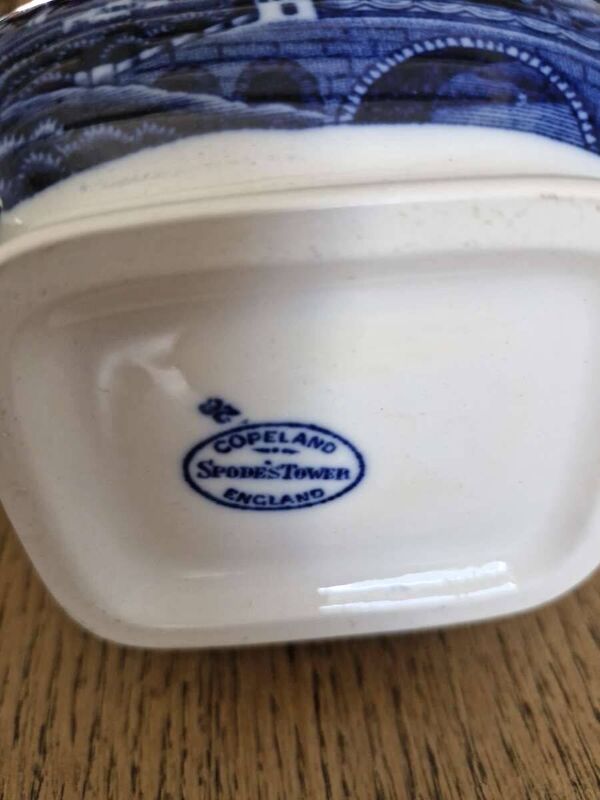 Théière ancienne rare en porcelaine – Copeland England Spode’s Tower