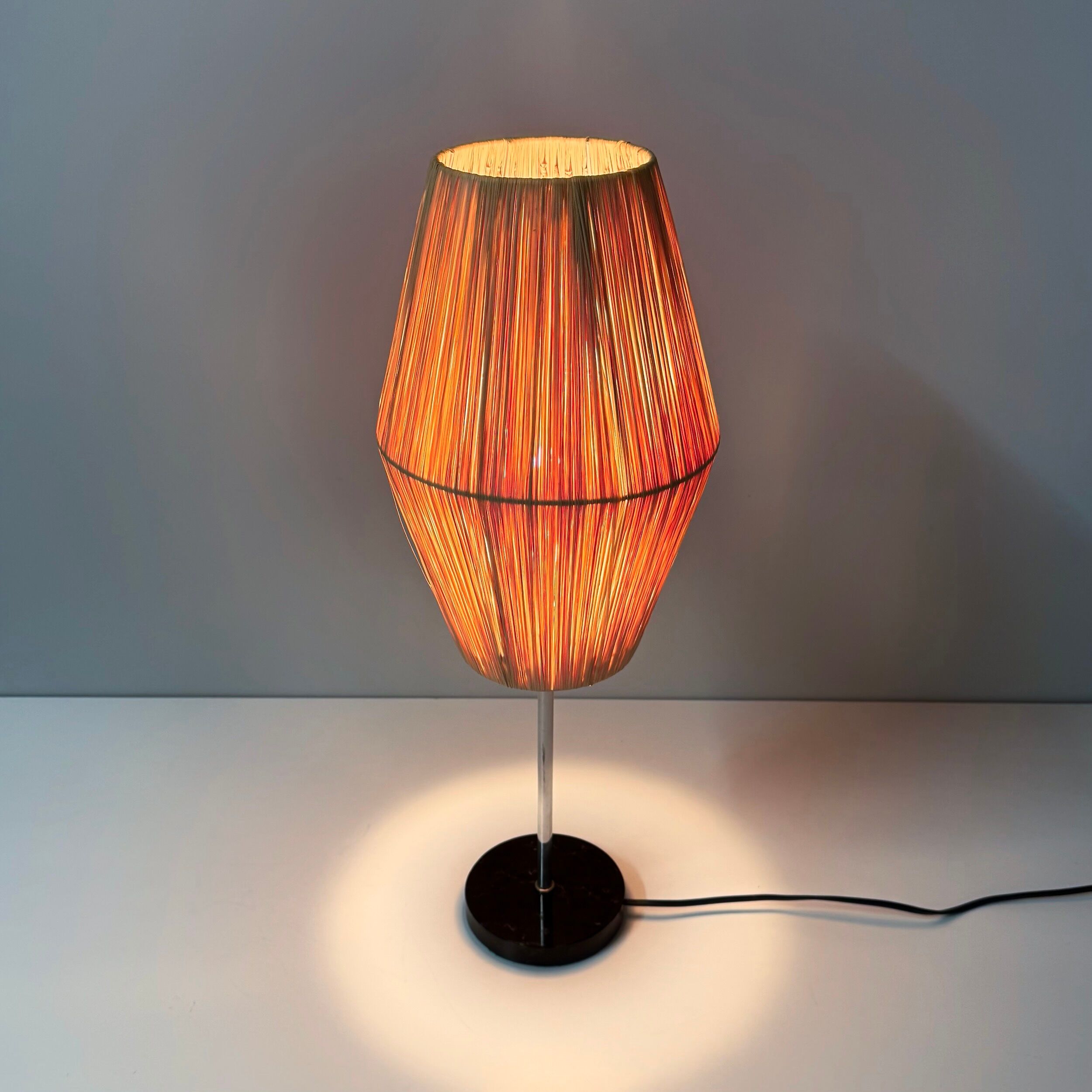 Vintage 60s table lamp with raffia shade and black marble base