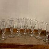 Set de 7 flûtes anciennes en verre soufflé