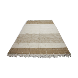 Tapis Beni Ouarain degradé de beige et motifs creusé 310 x 195