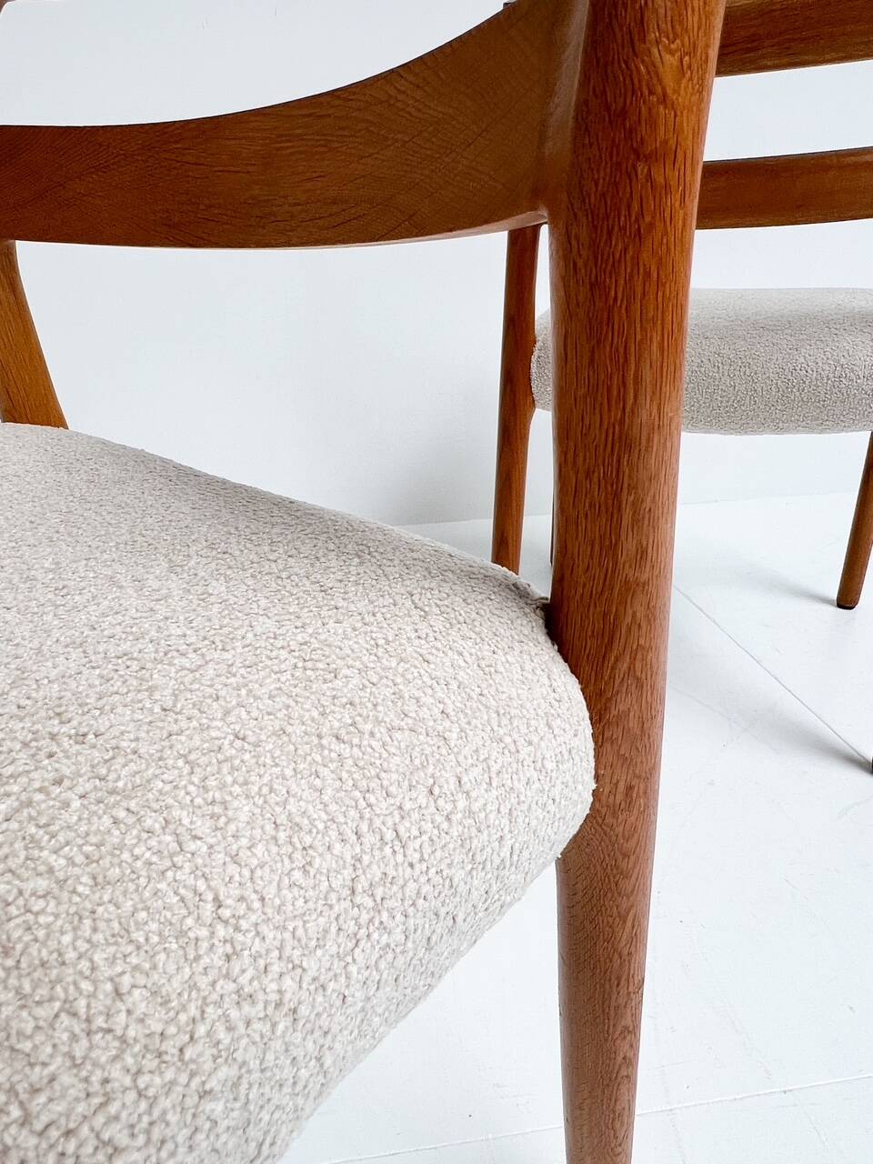 Set re upholstered Model 84 chairs by Niels Otto Møller, 1960s