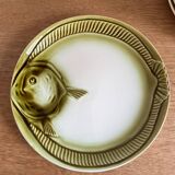 Green fish plates