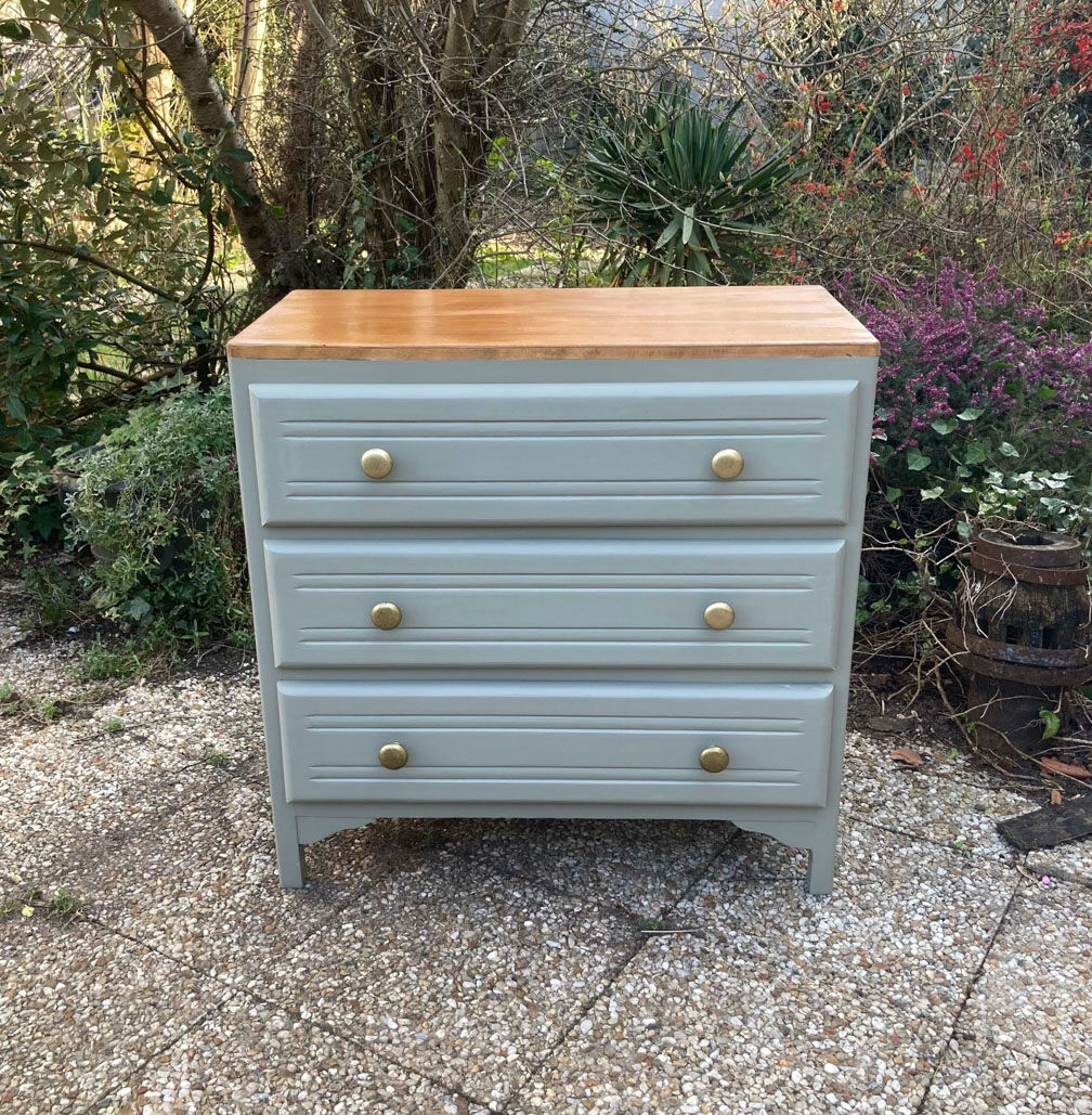 Vintage antique chest of drawers
